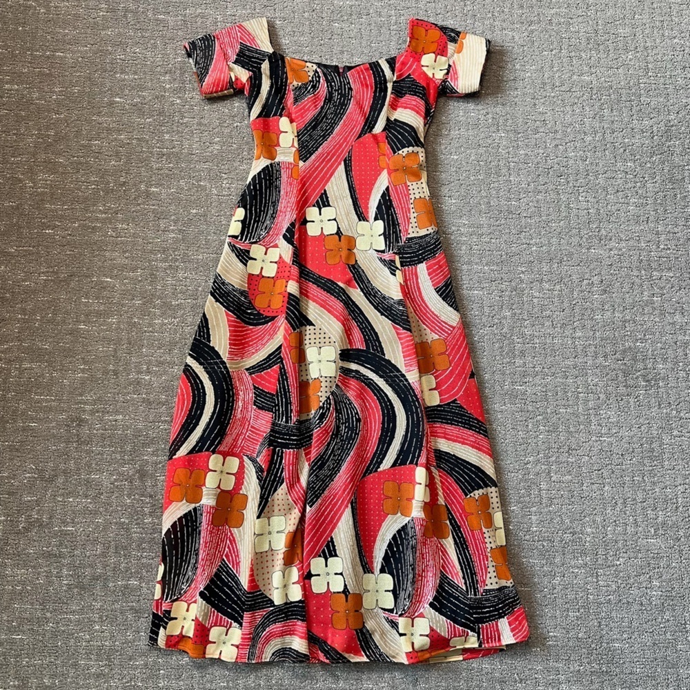 Vintage 60’s / 70’s Maxi Off the Shoulder Abstract Print Dress Gown Size 2/4